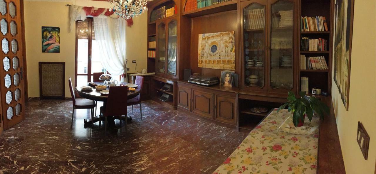 La Dimora Di Vesta Bed & Breakfast Lecce Exterior photo