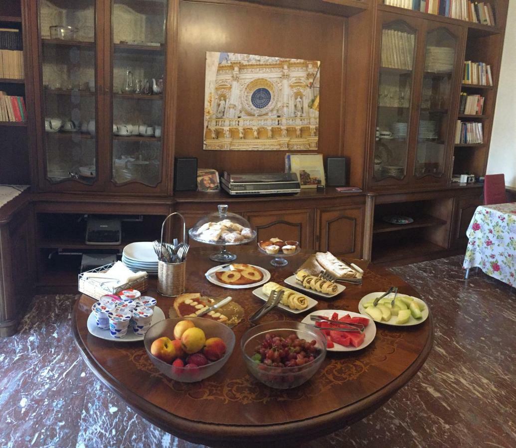 La Dimora Di Vesta Bed & Breakfast Lecce Exterior photo